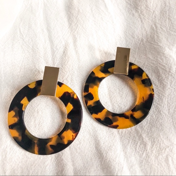 Free People Jewelry - New! Gold Dark Tortoise Shell Resin Hoop Earrings